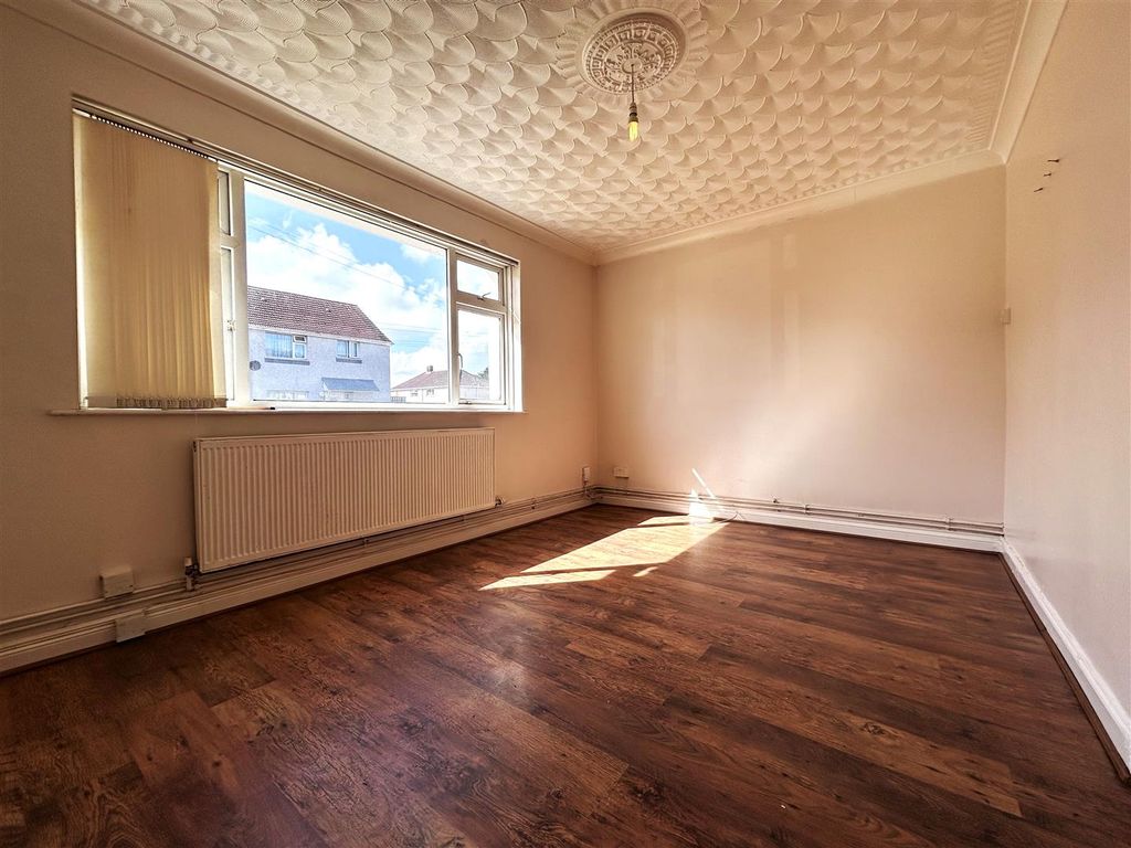 Property photo 2 of 8 Living Room