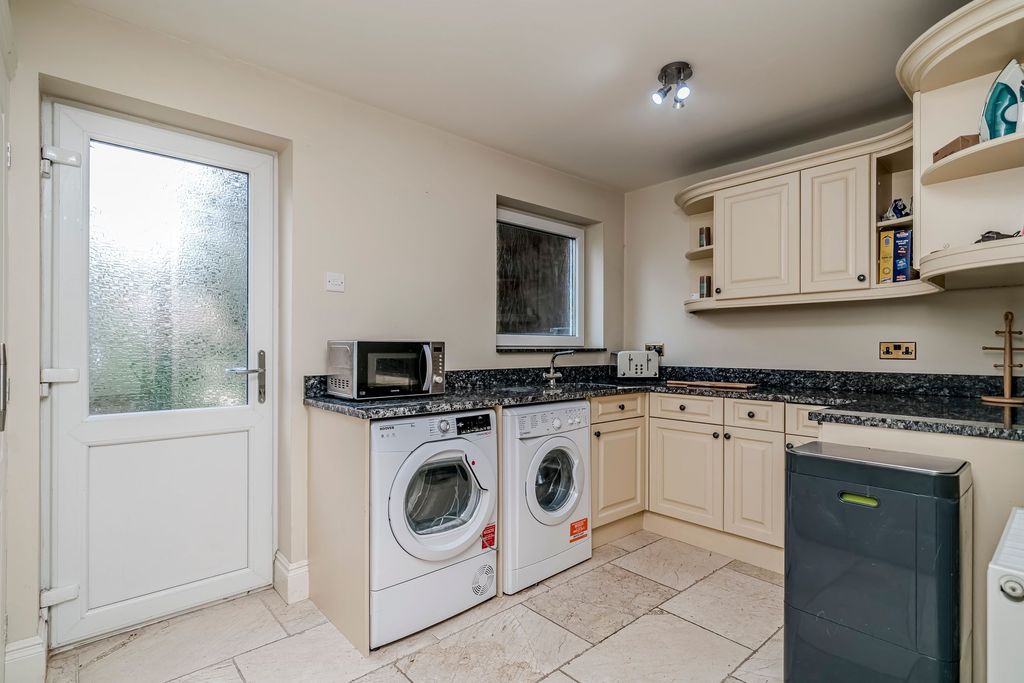 Additional image 21 of 6 bed detached house for saleMoss Lane, Leyland PR25