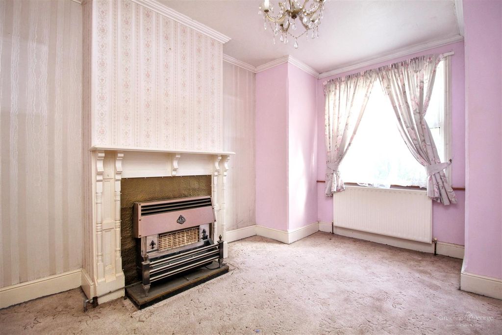 Property photo 2 of 17 Living Room