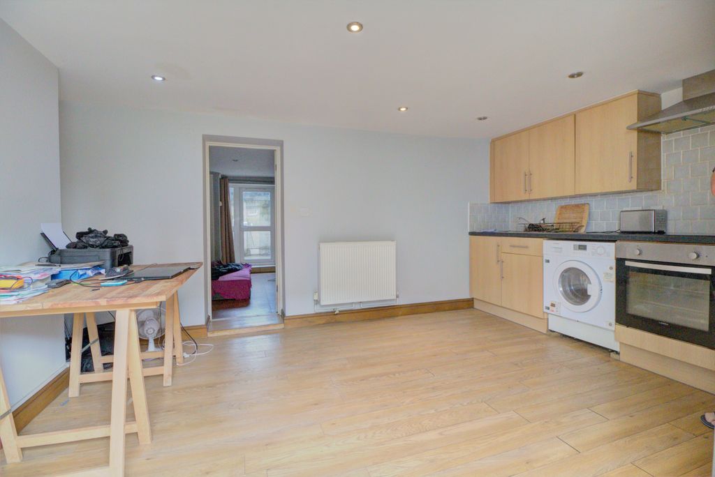 Property photo 3 of 6 Kitchen-Diner