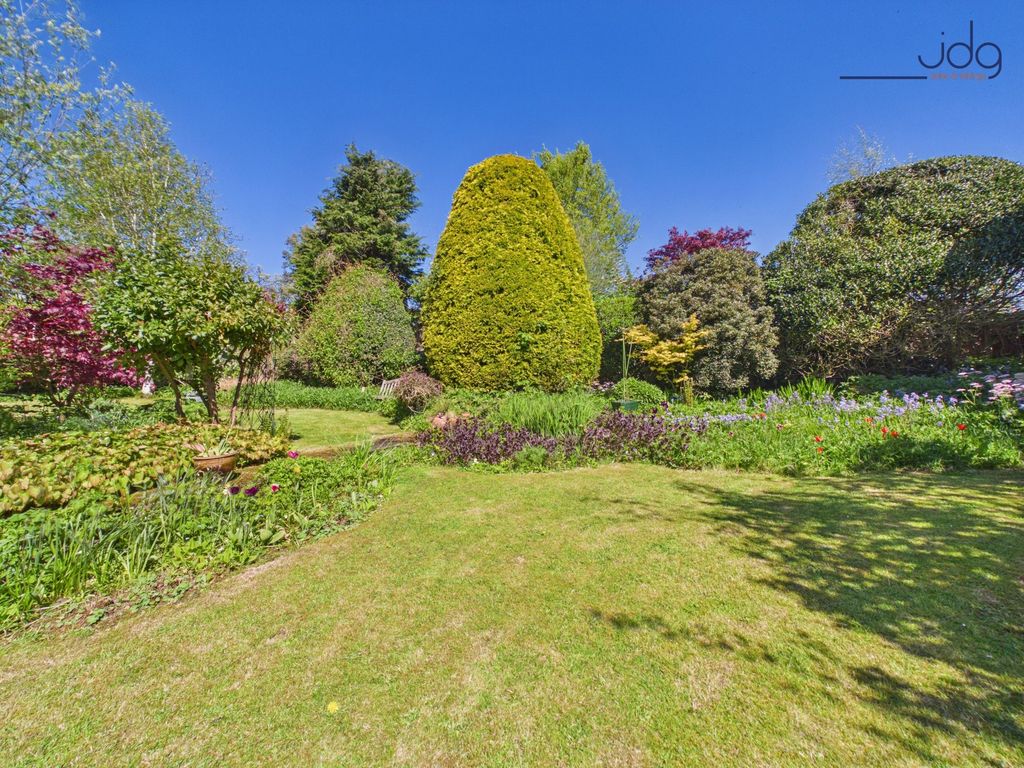 Property photo 2 of 19 A North Facing Garden That Defines The Home