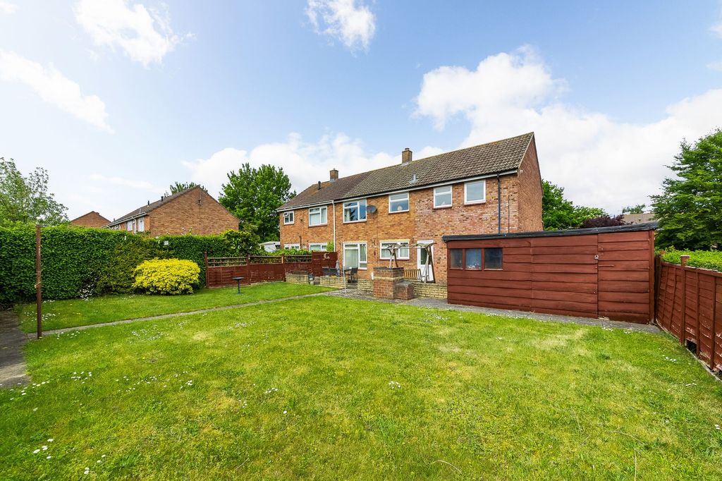 Property photo 2 of 24