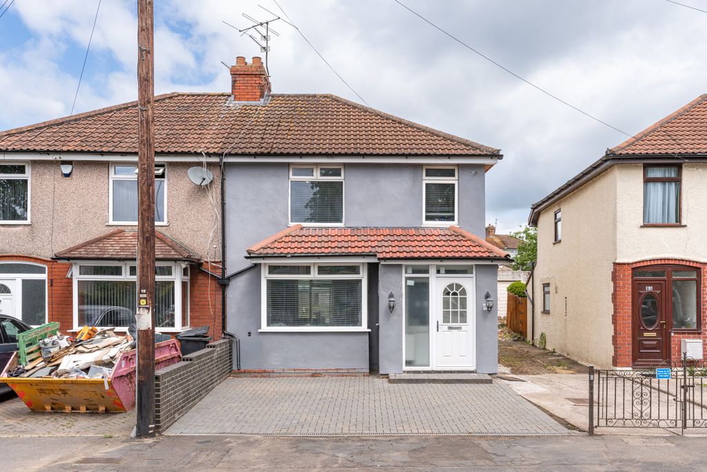 Property photo 1 of 20 51 Speedwell Road-18