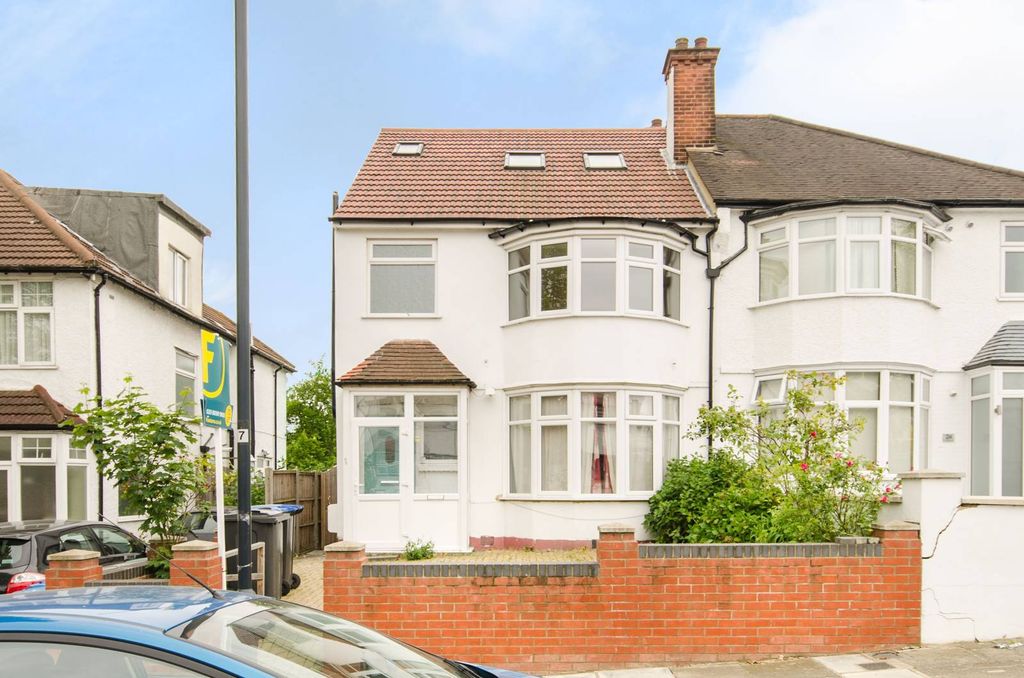 Property photo 1 of 15