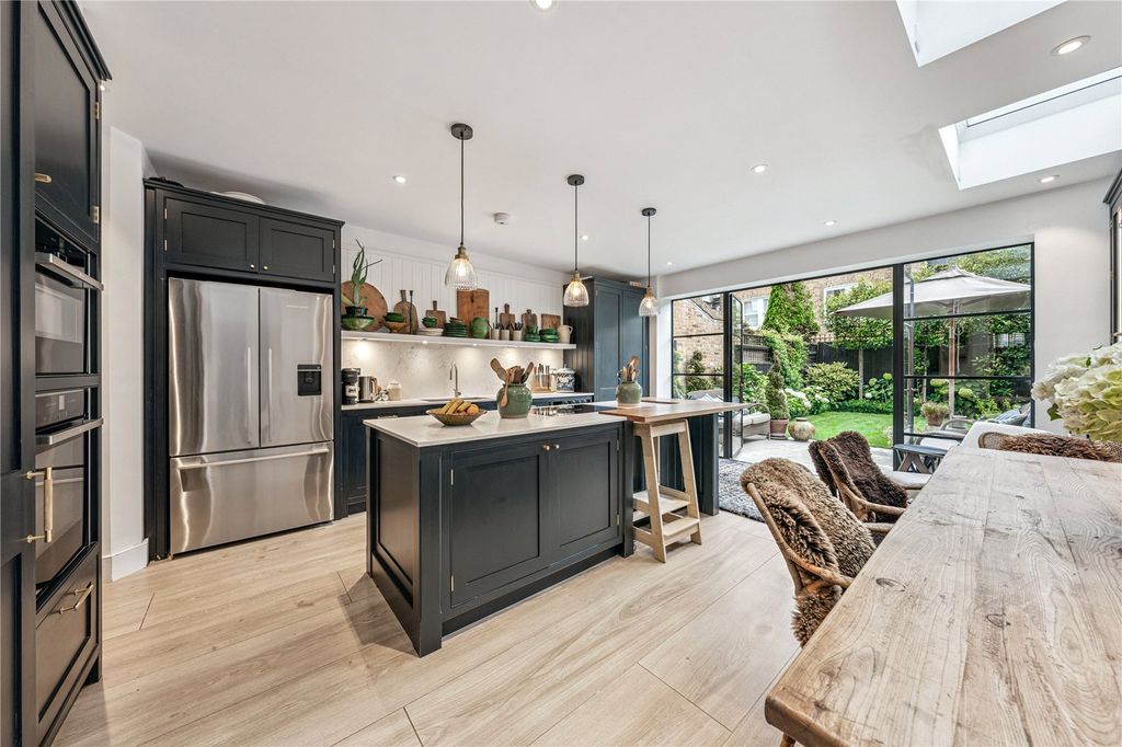 Property photo 1 of 24 Picture No. 33