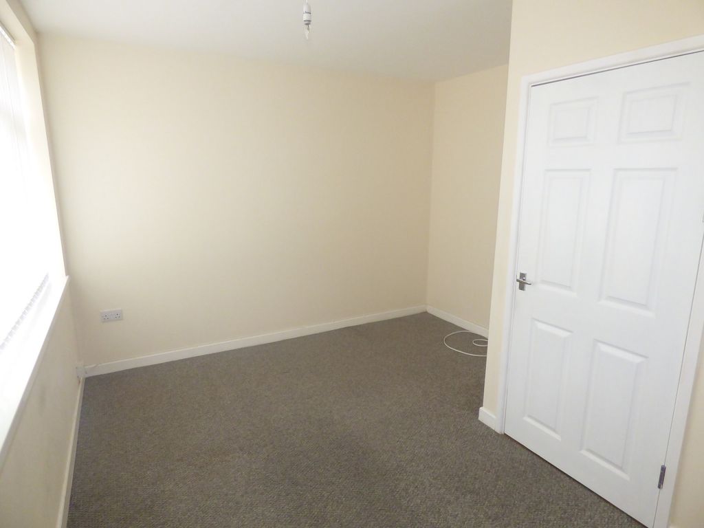 Property photo 2 of 7 Lounge