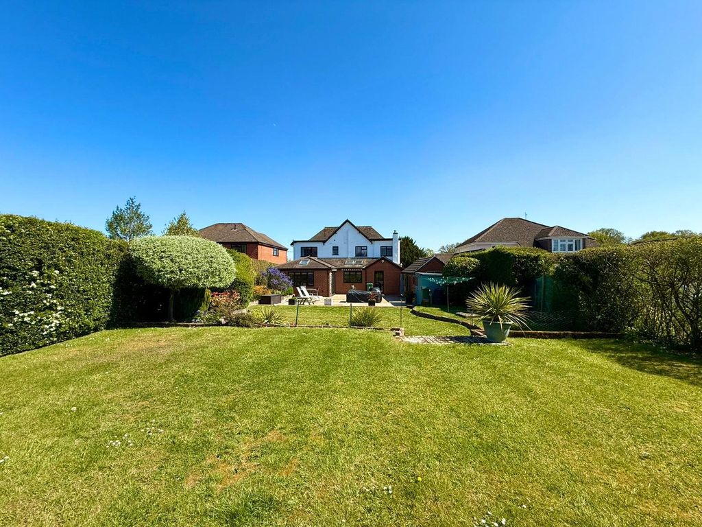 Property photo 2 of 22 Picture No. 54