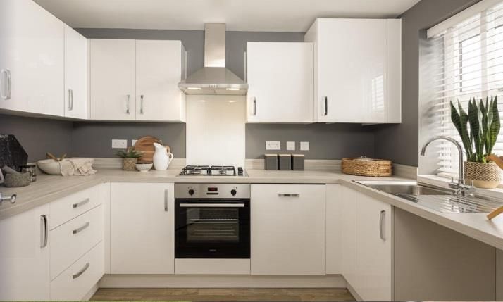Property photo 2 of 6 Kitchen