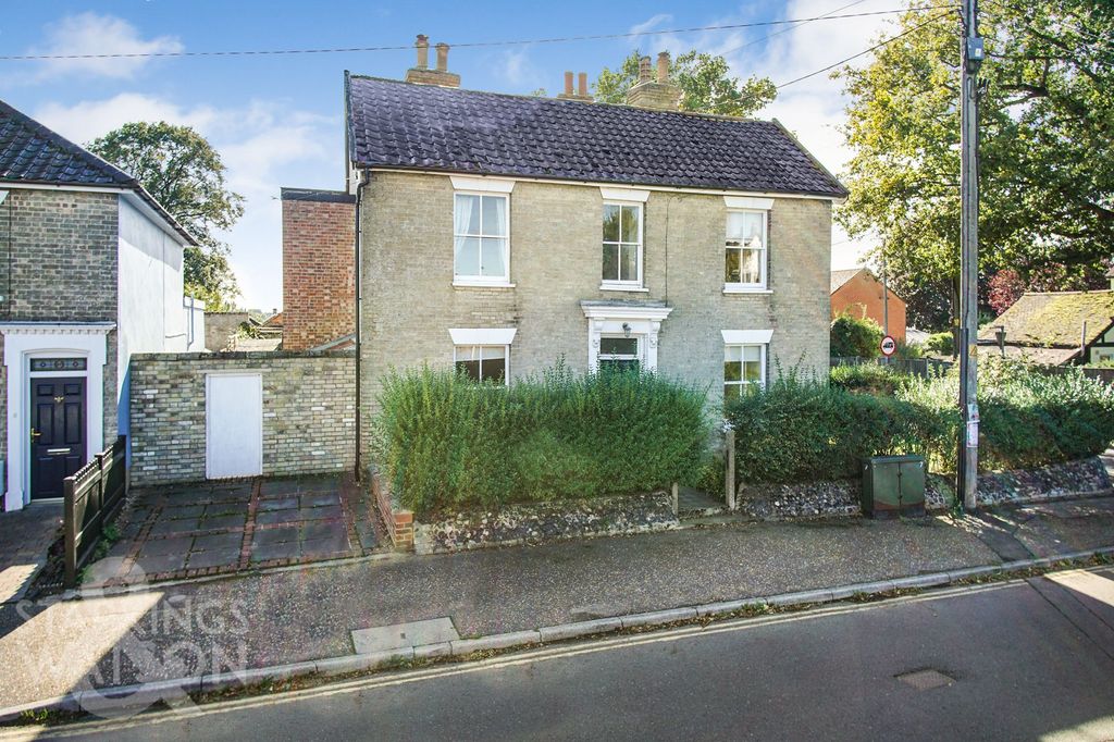 Property photo 1 of 22