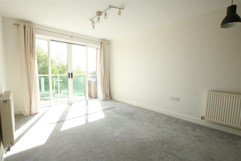 Property photo 2 of 19 Img_5621.Jpg