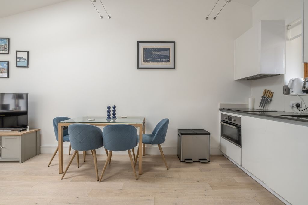 Property photo 3 of 10 -Ironmongers-Mews...