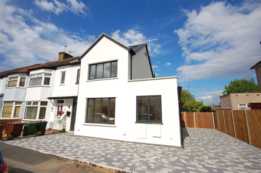 Property photo 1 of 10 Picture No. 13