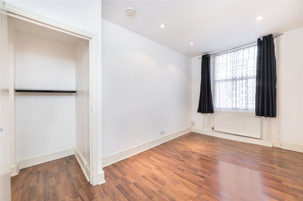 Property photo 3 of 10