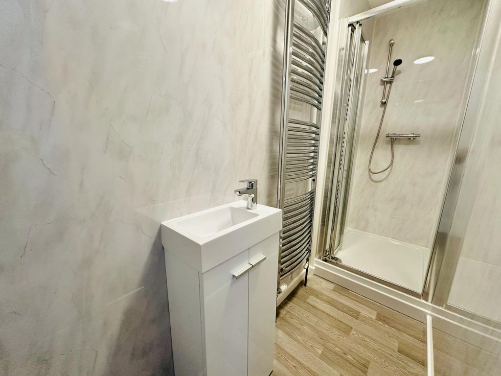 Property photo 3 of 6 3107874