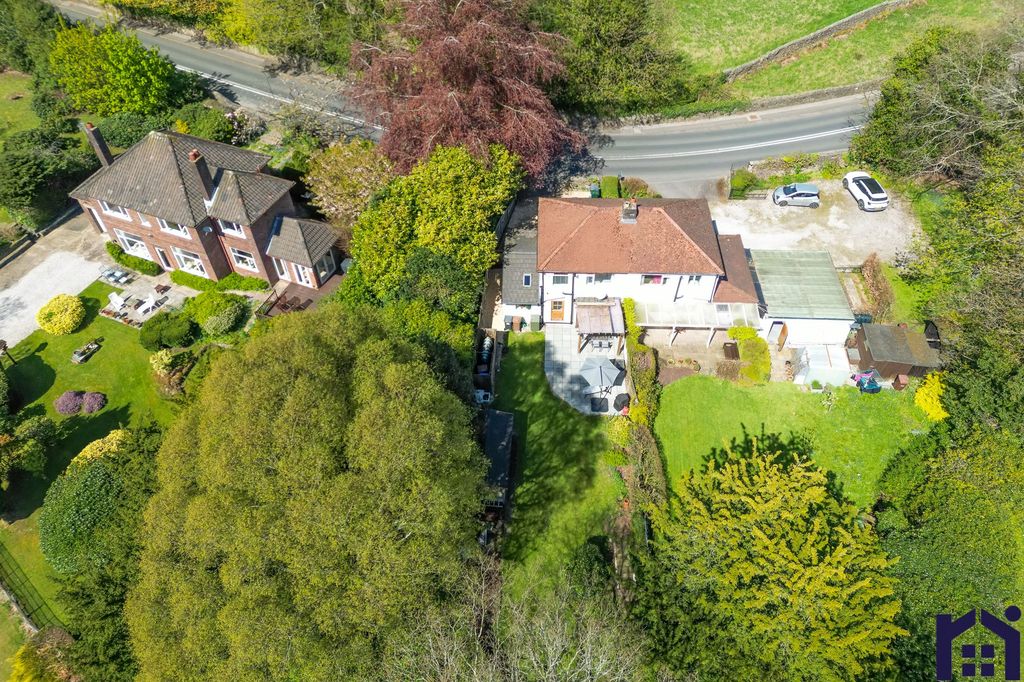 Property photo 2 of 34 Ruswood