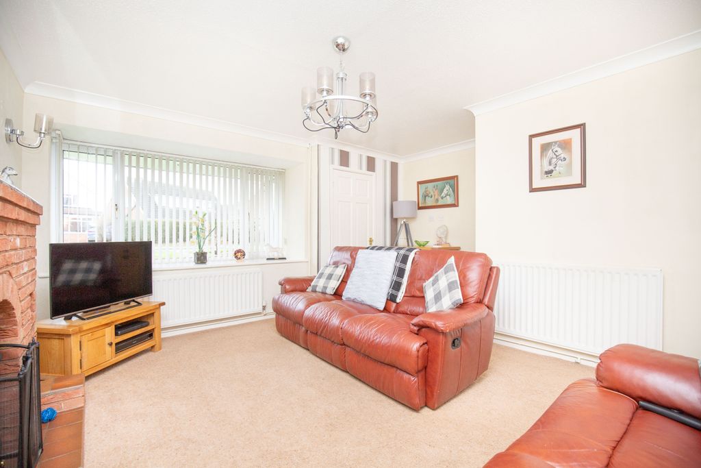 Property photo 3 of 19 4X8A2357