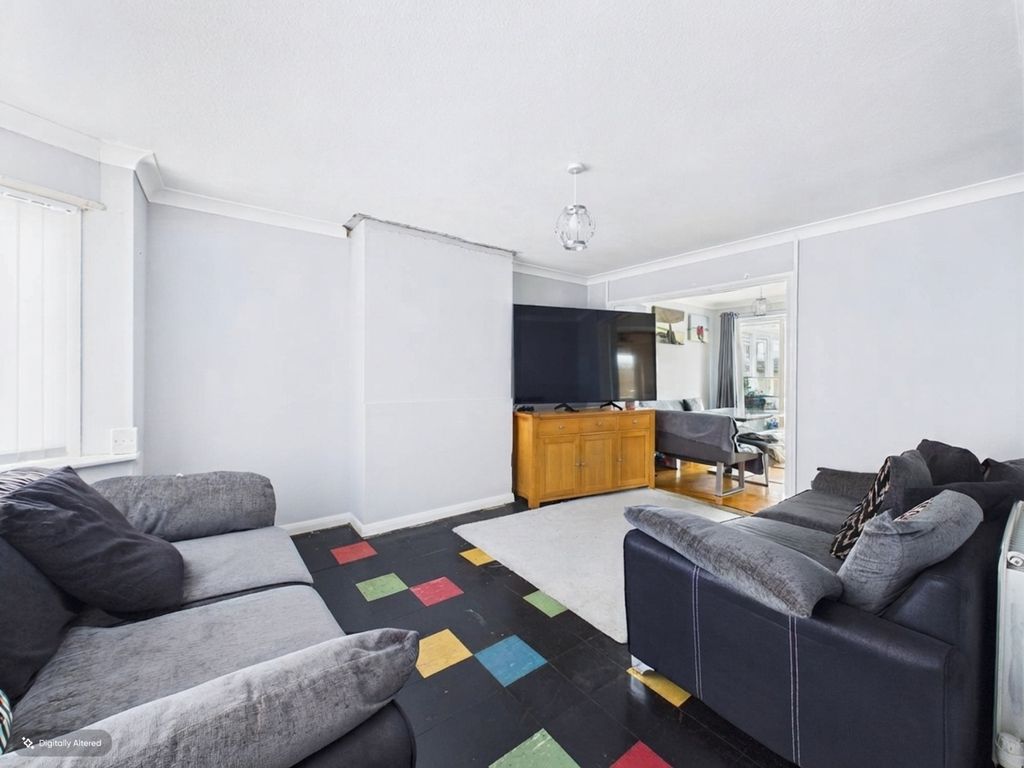 Property photo 3 of 12 Living Room