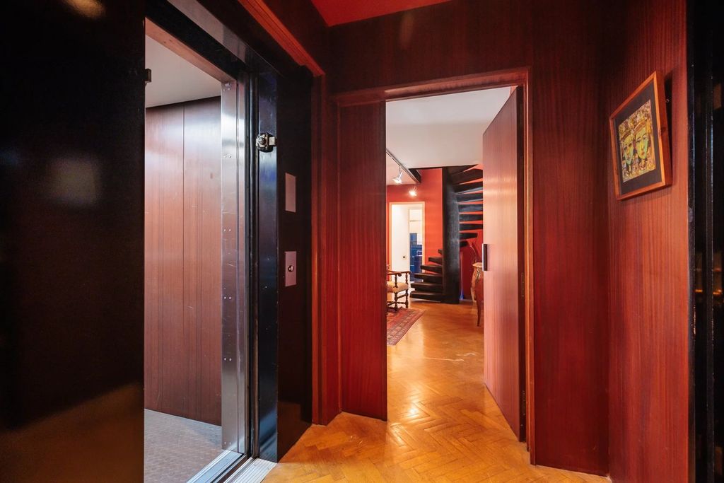 Property photo 3 of 3