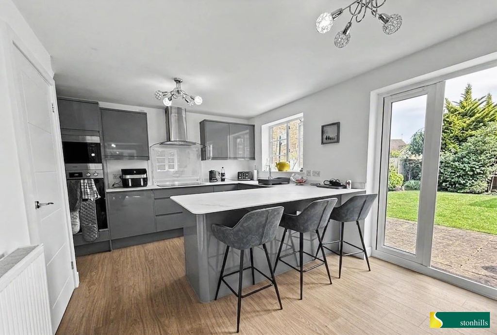 Property photo 2 of 16 13.Jpg