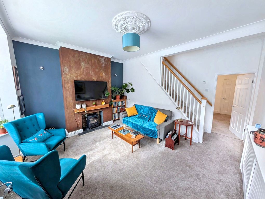 Property photo 2 of 14