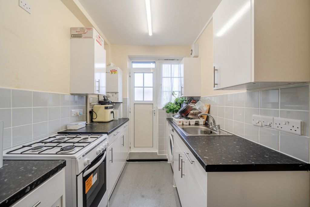 Property photo 3 of 12 1538390-5-1A15Ef7...