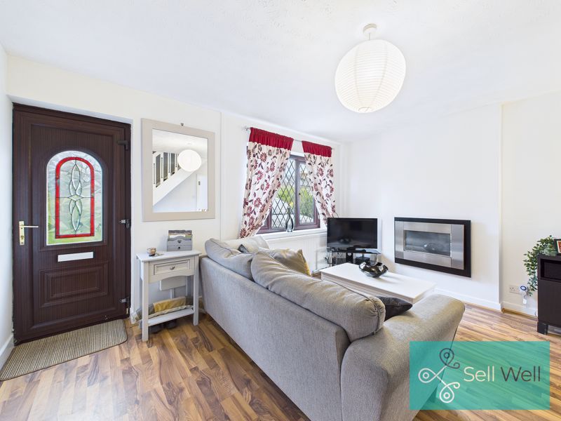 Property photo 3 of 25 Lounge