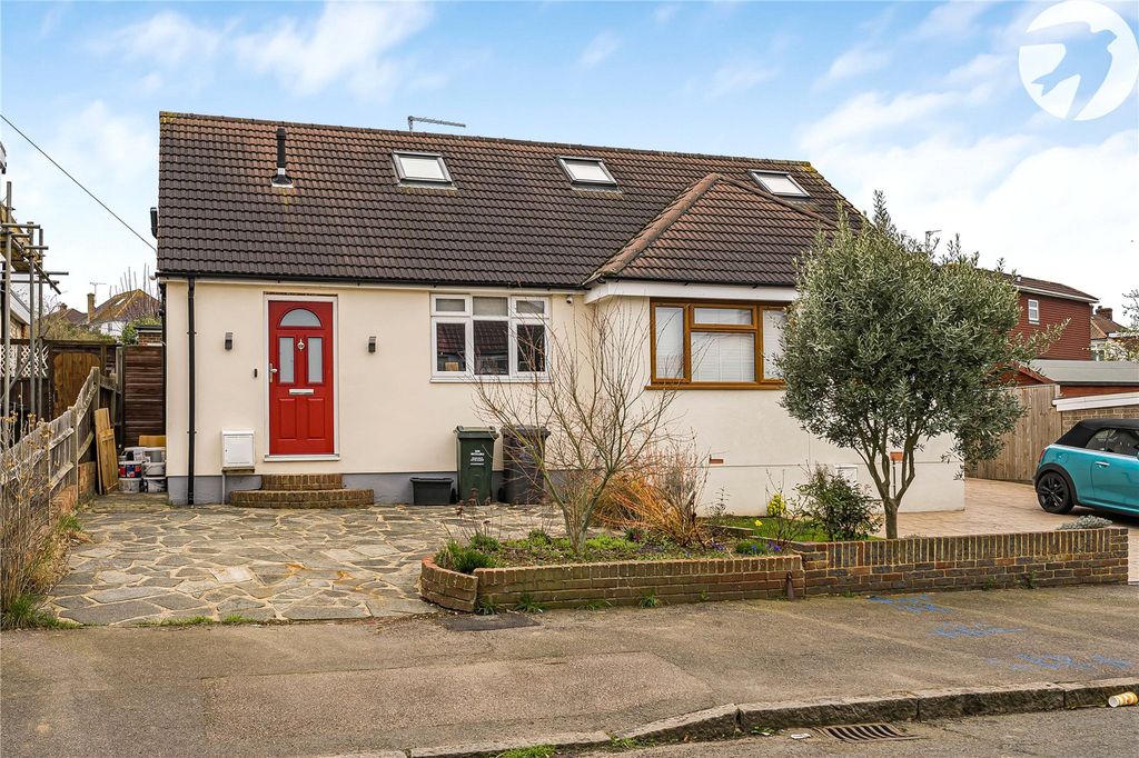 Property photo 1 of 22 External