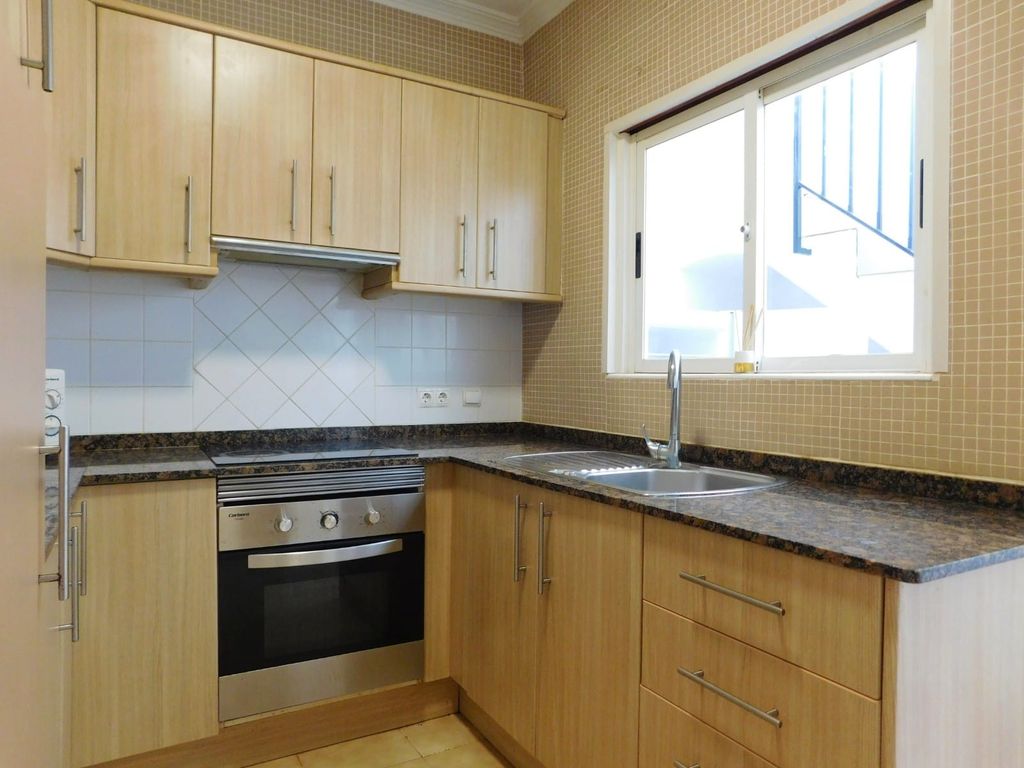 Property photo 3 of 35