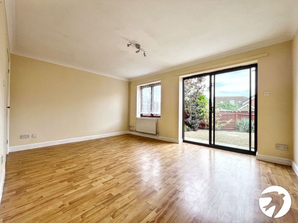 Property photo 2 of 13 Picture No. 18