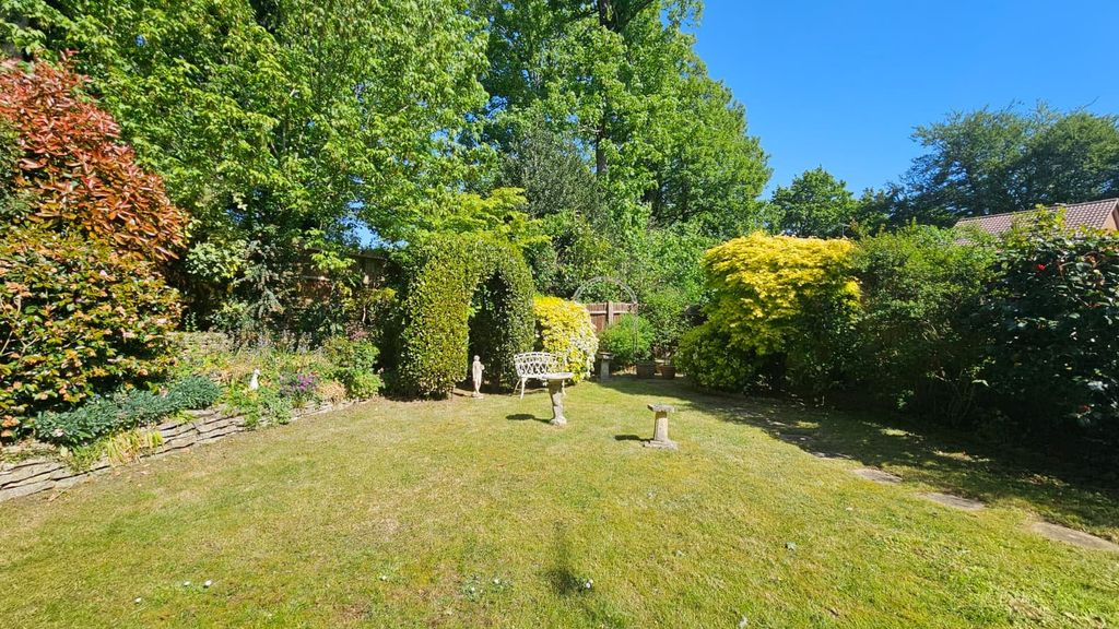 Additional image 4 of 4 bed detached house for saleGodalming, Surrey GU7