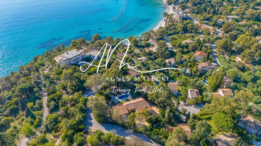 Property photo 1 of 14 Bas Rayol Canadel Near The Legendary Hotel Bailli De Suffren