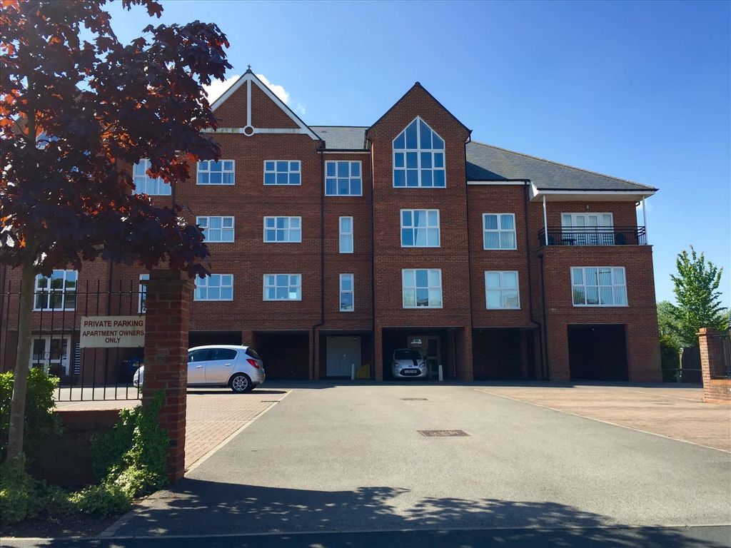 Property photo 1 of 8