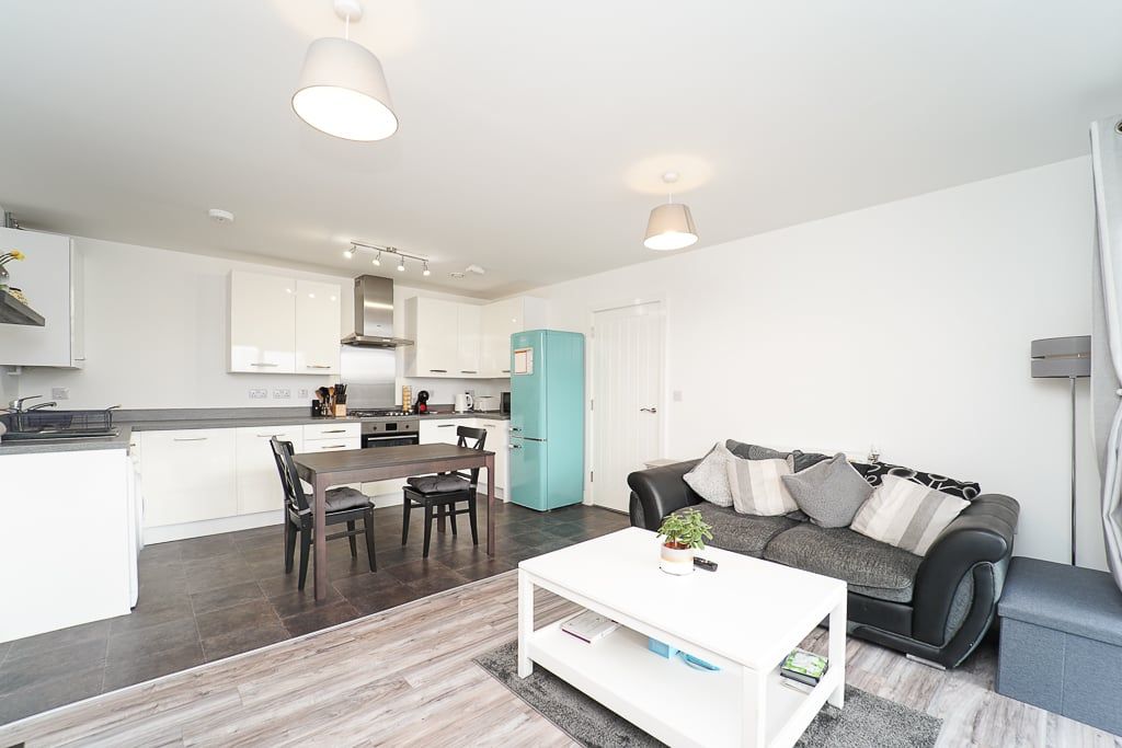 Property photo 2 of 11