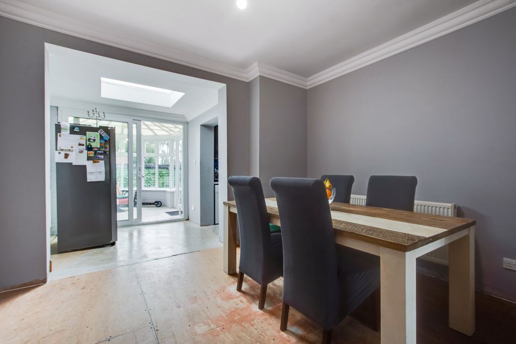 Property photo 3 of 18