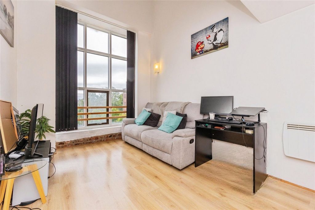Property photo 2 of 16 Picture No. 22