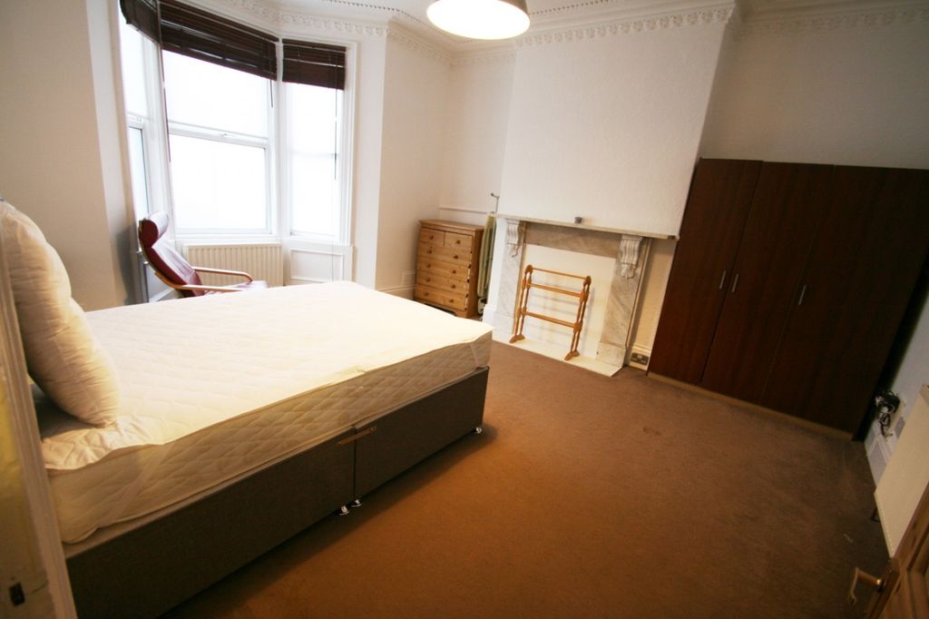 Property photo 3 of 7 Gbg112 Bedroom 1 Second View