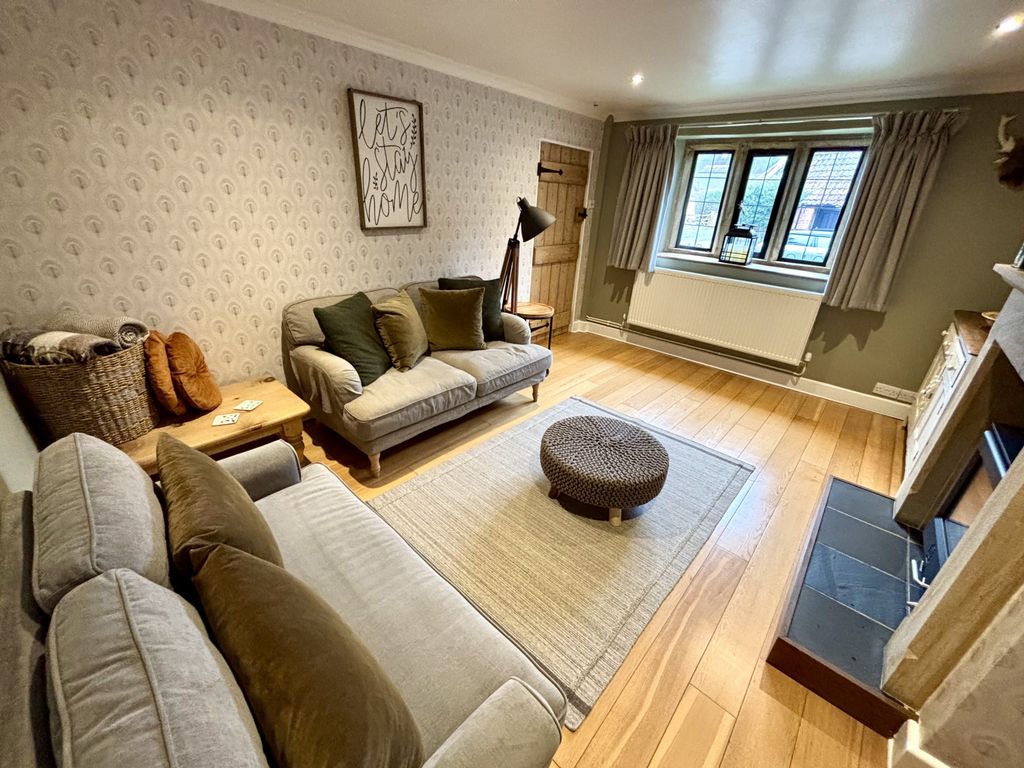 Property photo 3 of 30 Photo 13