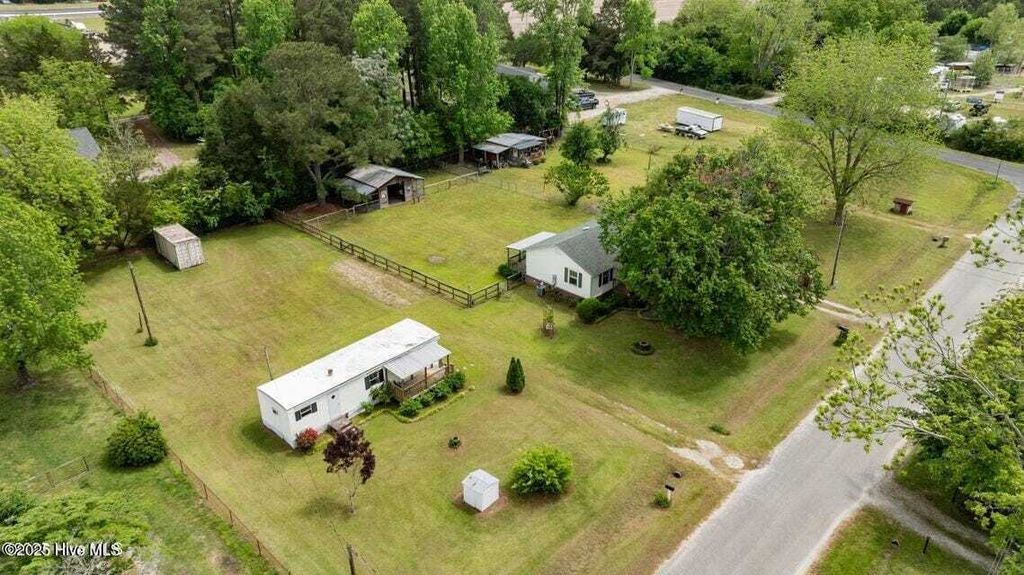 Property photo 1 of 1