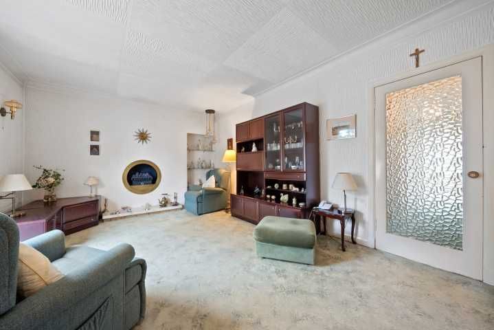 Property photo 2 of 30