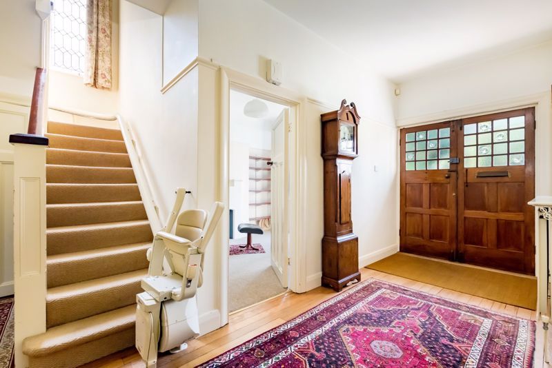 Property photo 3 of 20 Hall