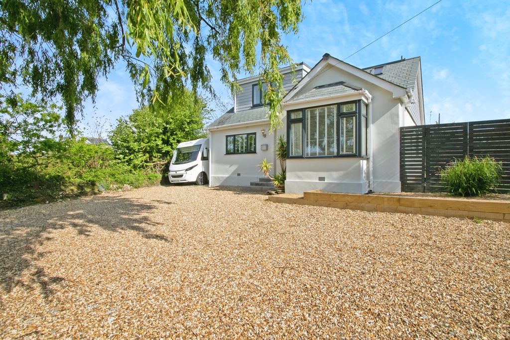 Property photo 1 of 18 Photo