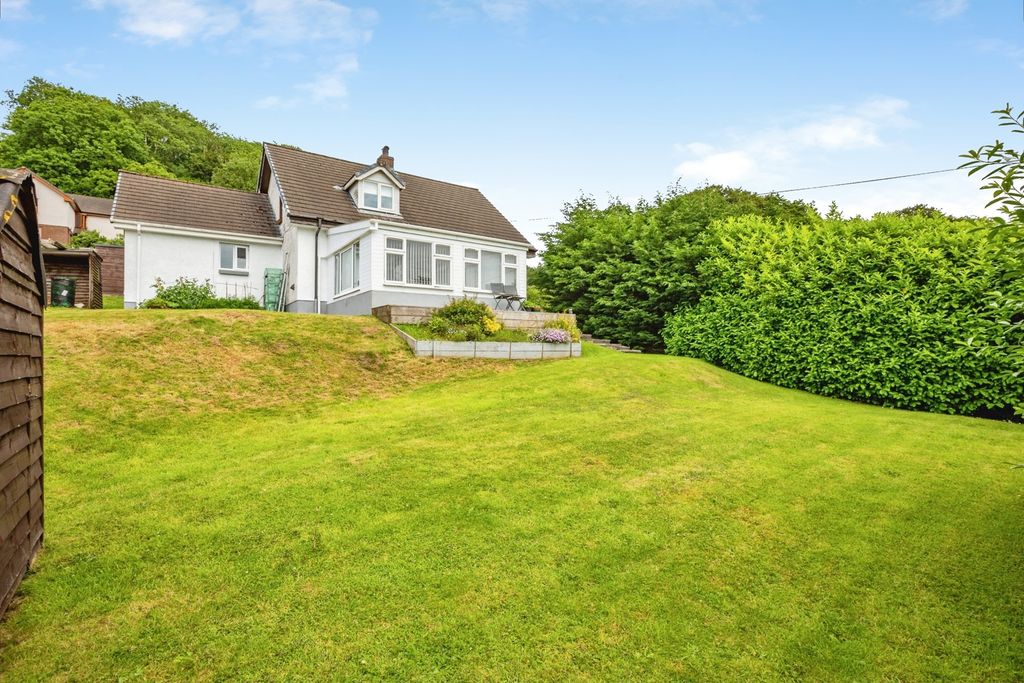 Property photo 2 of 36 Pbox-Img.Jpg