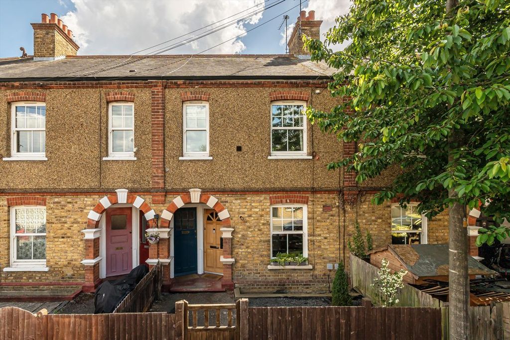 Property photo 1 of 6