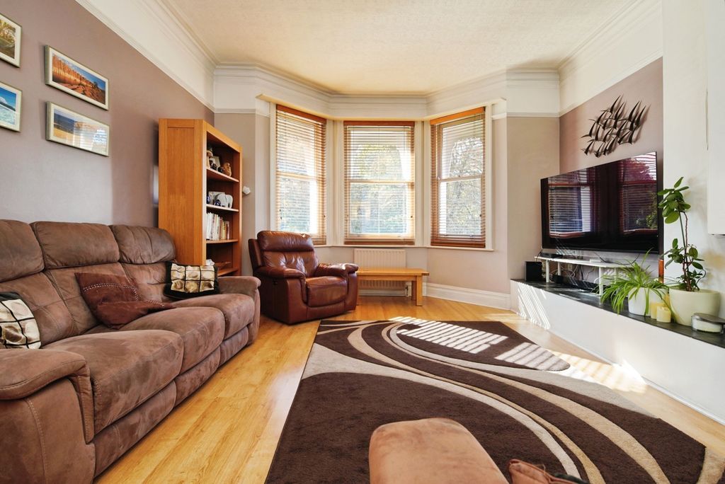 Property photo 3 of 24 Photo