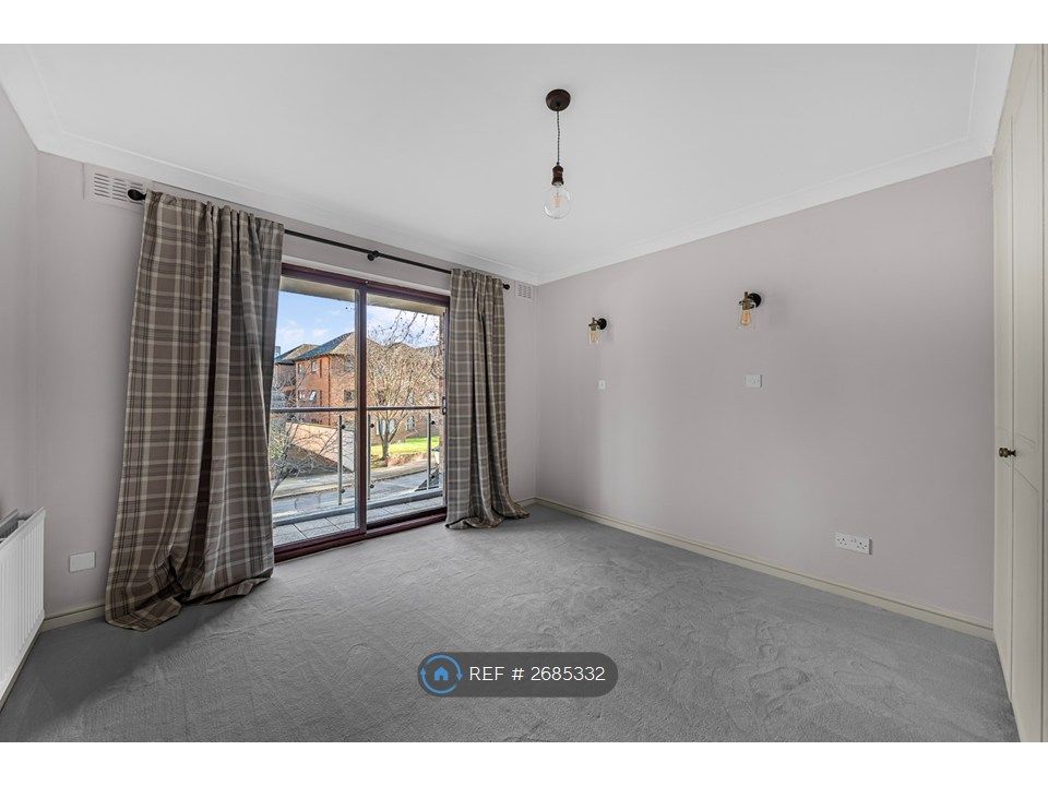 Property photo 3 of 12 Bedroom 1