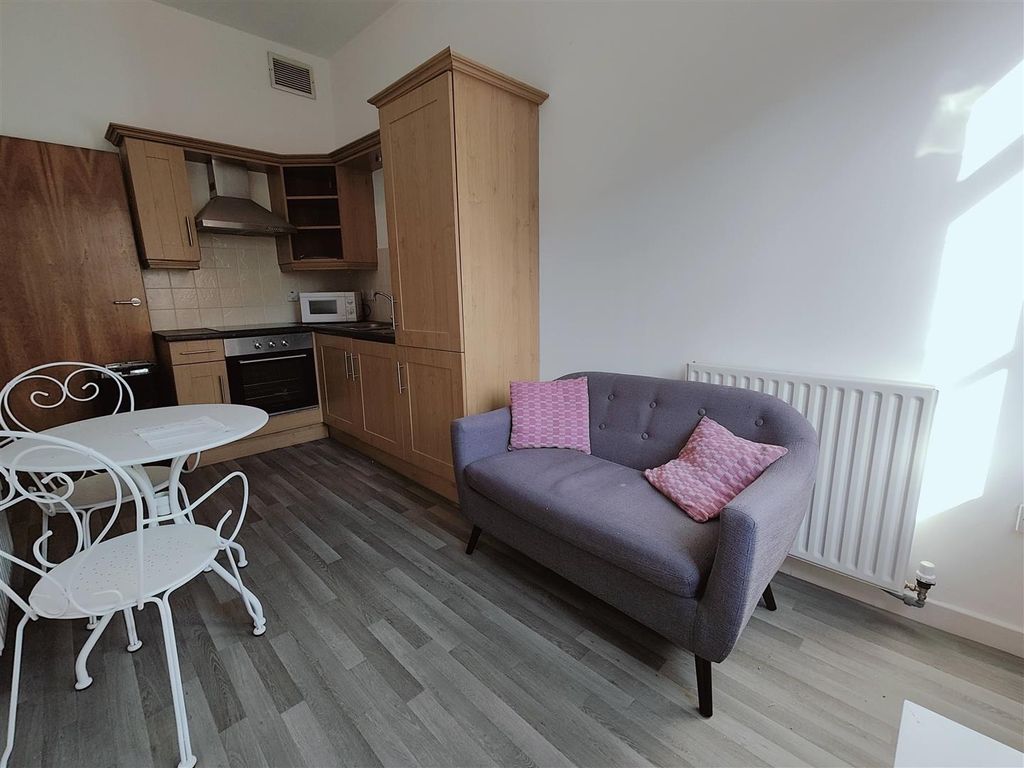 Property photo 2 of 7 Angle Two