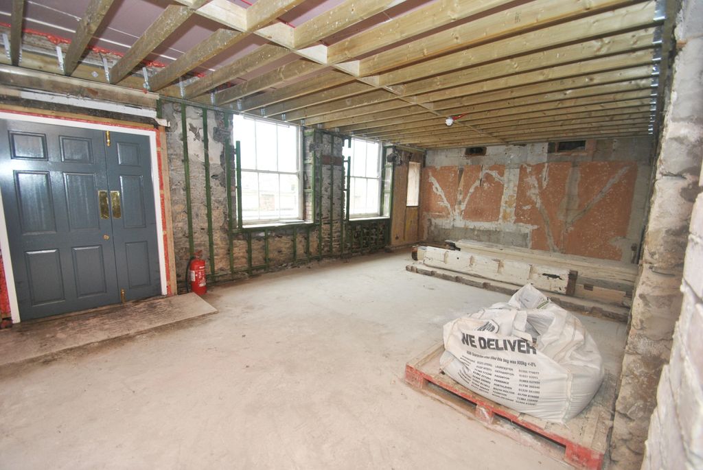 Property photo 2 of 3