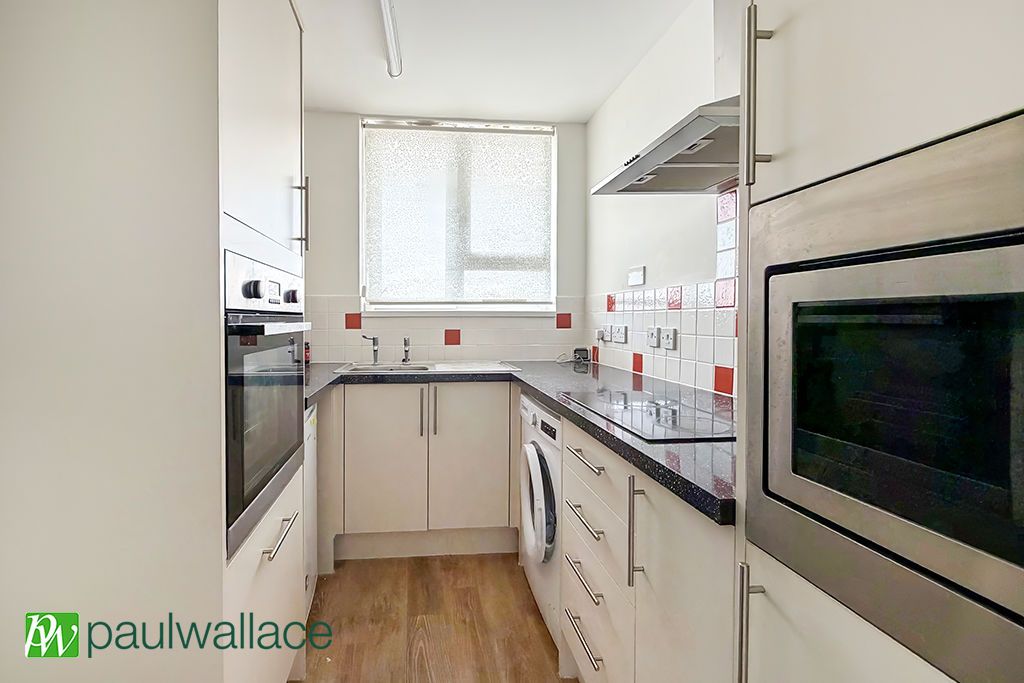 Property photo 2 of 4 Kitchen