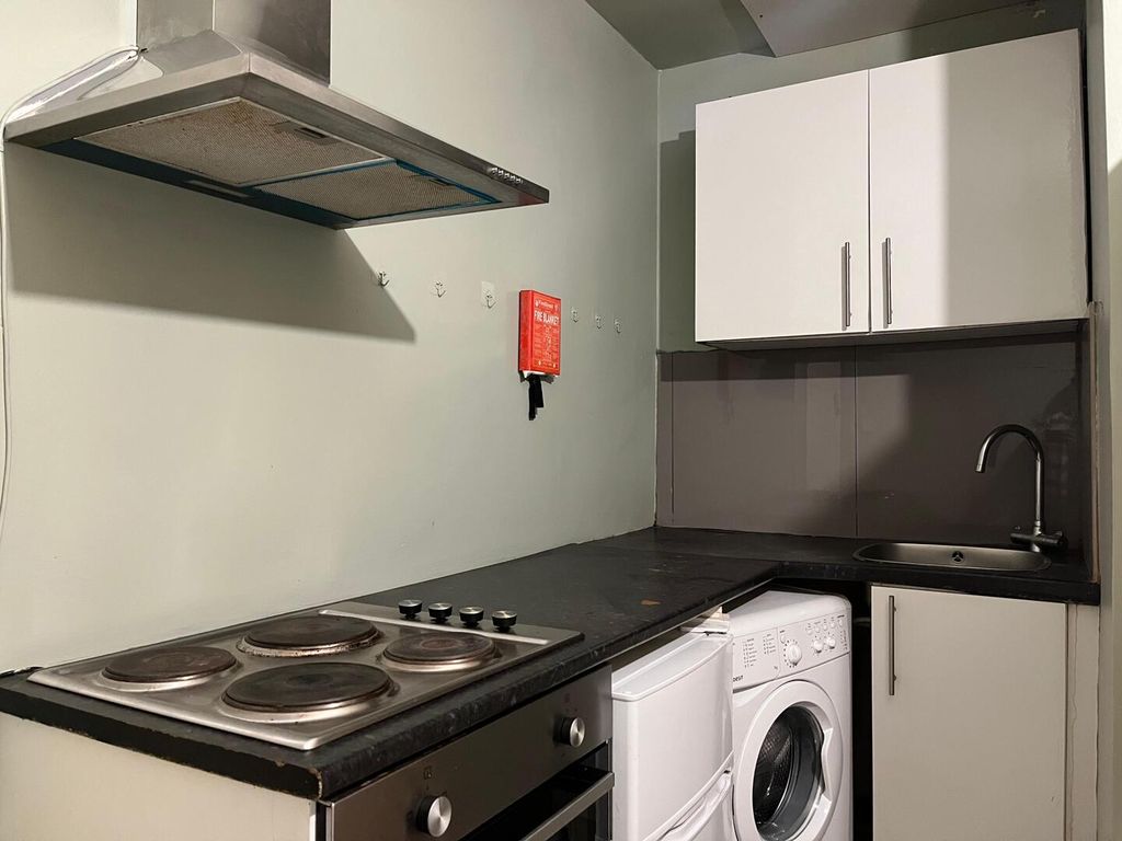 Property photo 1 of 32 Kitchen