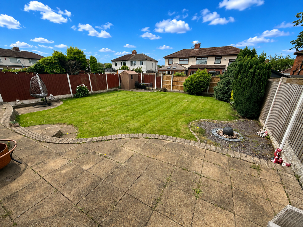 Property photo 2 of 17